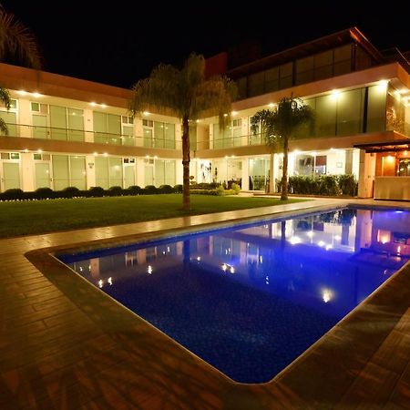 Hotel Quinta تيكيسكيابان المظهر الخارجي الصورة