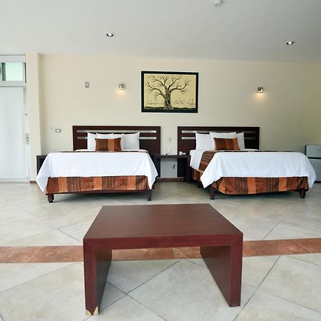 Hotel Quinta تيكيسكيابان المظهر الخارجي الصورة
