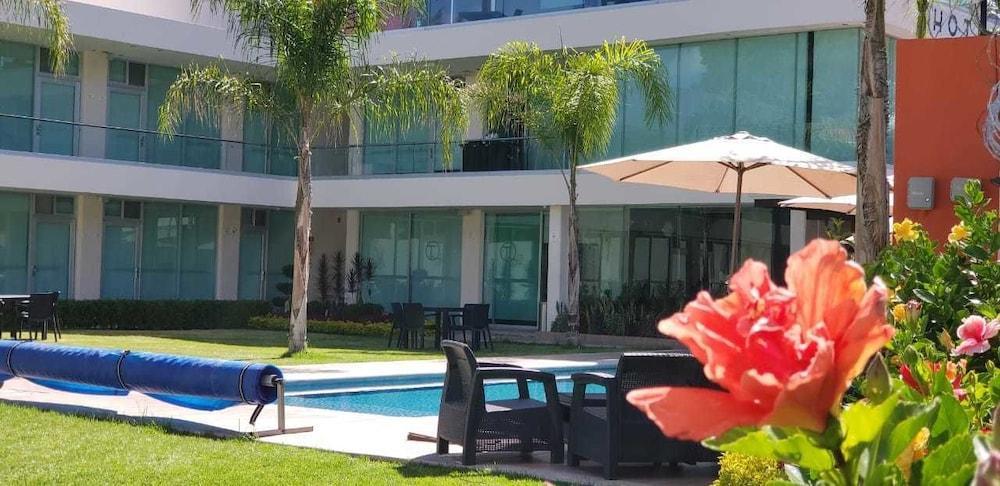 Hotel Quinta تيكيسكيابان المظهر الخارجي الصورة