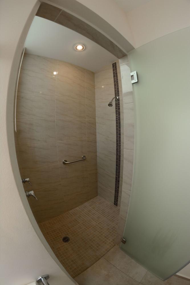 Hotel Quinta تيكيسكيابان المظهر الخارجي الصورة