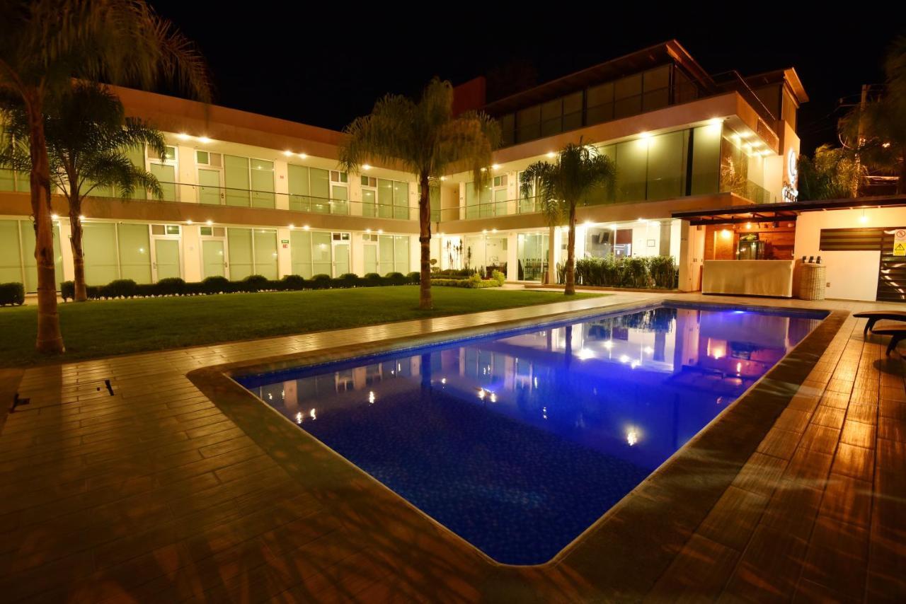 Hotel Quinta تيكيسكيابان المظهر الخارجي الصورة