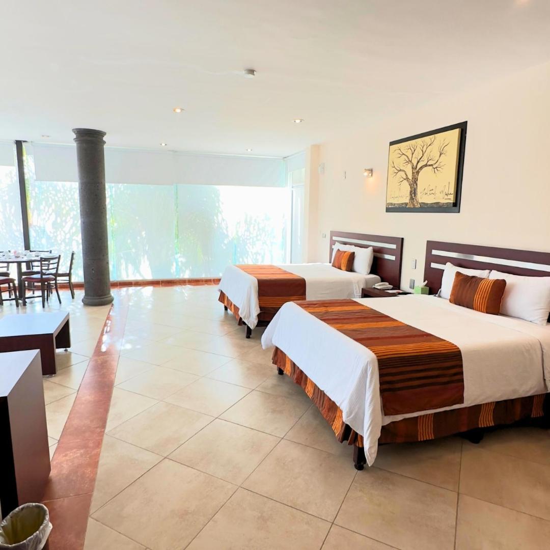 Hotel Quinta تيكيسكيابان المظهر الخارجي الصورة
