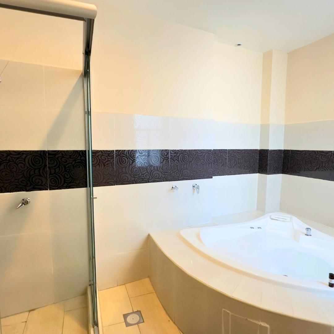 Hotel Quinta تيكيسكيابان المظهر الخارجي الصورة