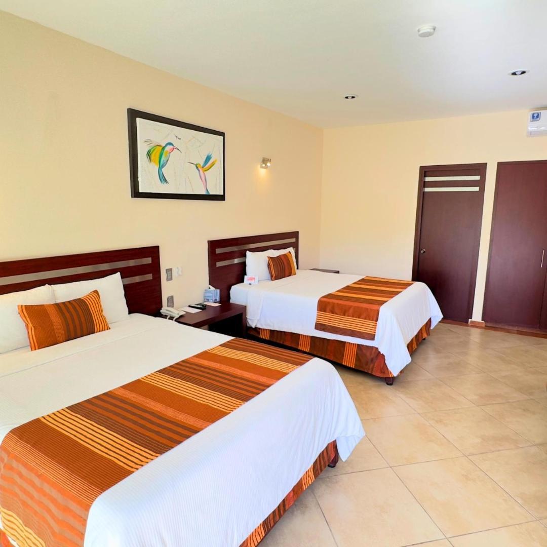 Hotel Quinta تيكيسكيابان المظهر الخارجي الصورة
