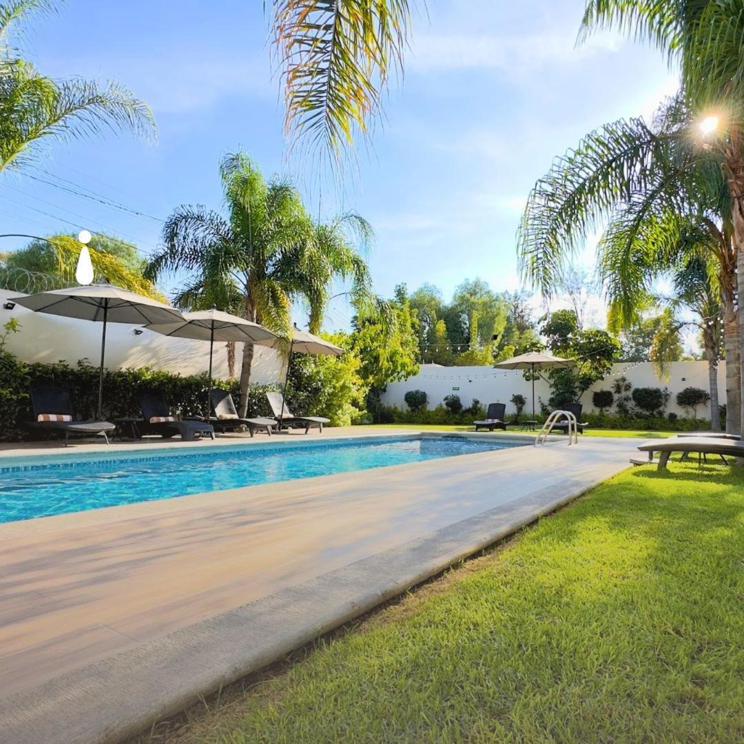 Hotel Quinta تيكيسكيابان المظهر الخارجي الصورة